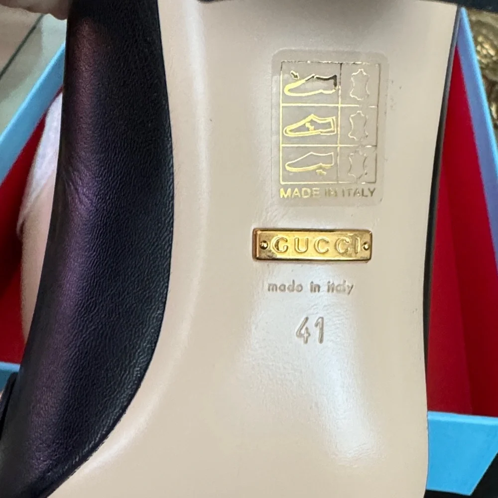 Gucci chic black